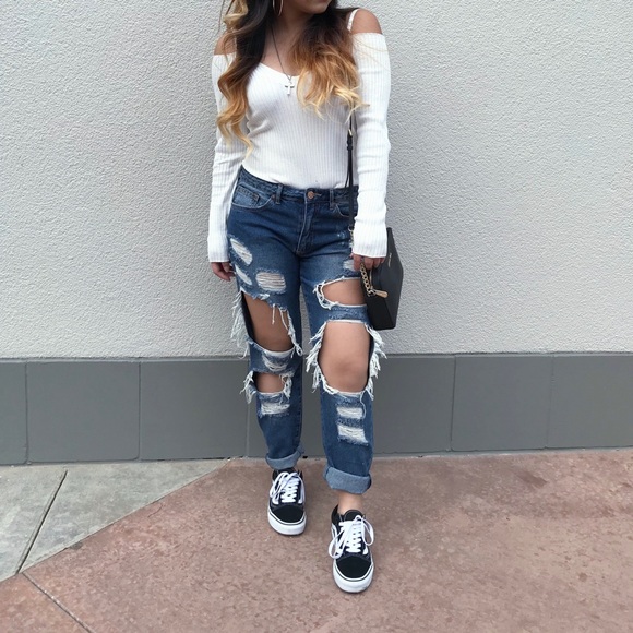 Ripped jeans - Picture 2 of 2